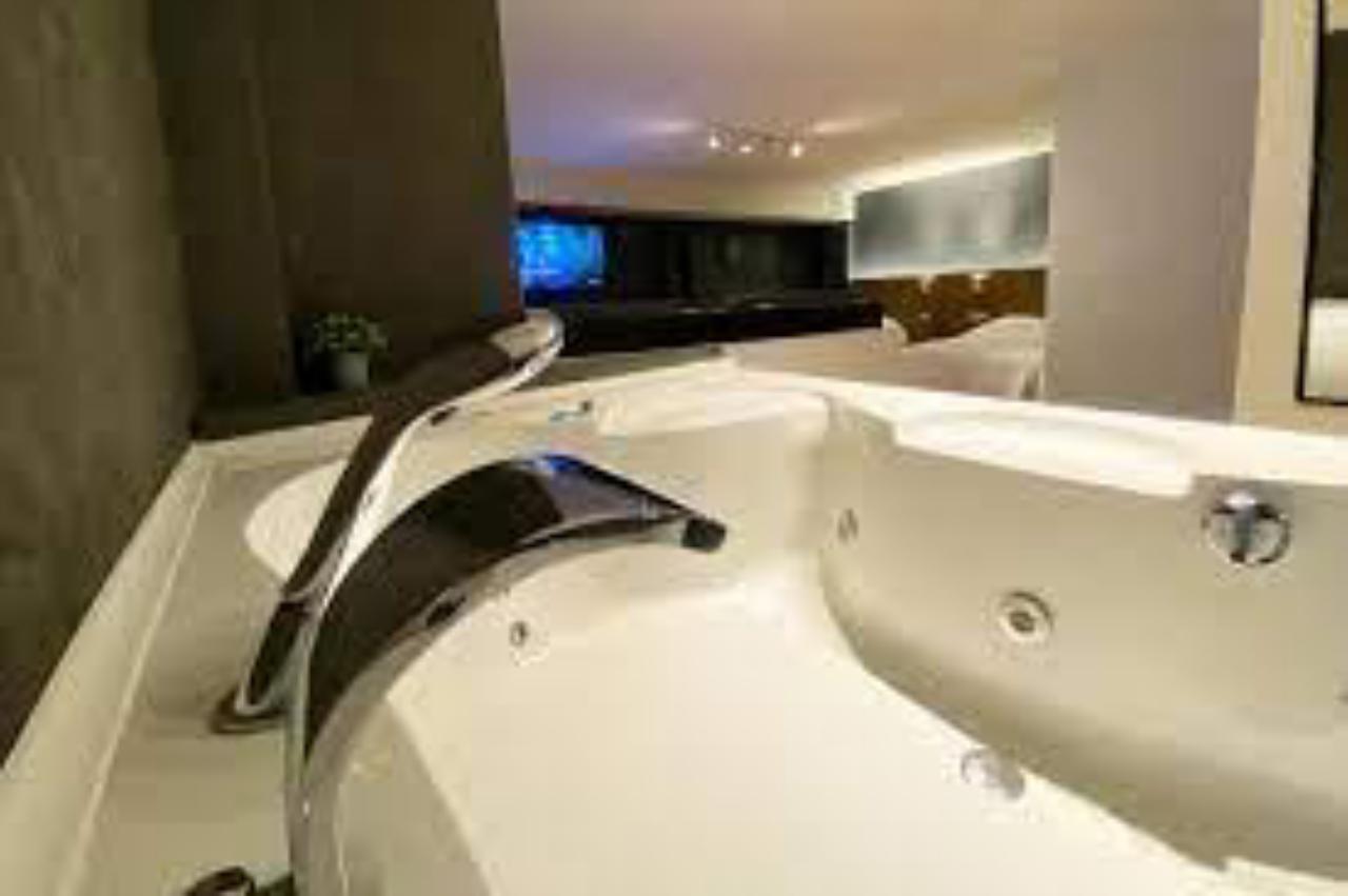 Casa Rosso Suite Hotel