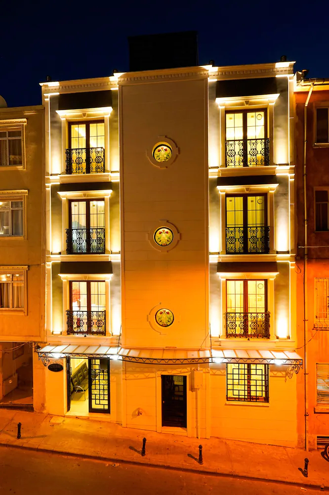 Celebi Residence