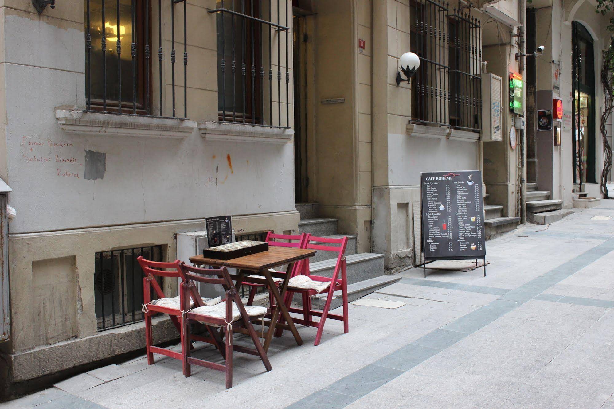 Chambers Of The Boheme