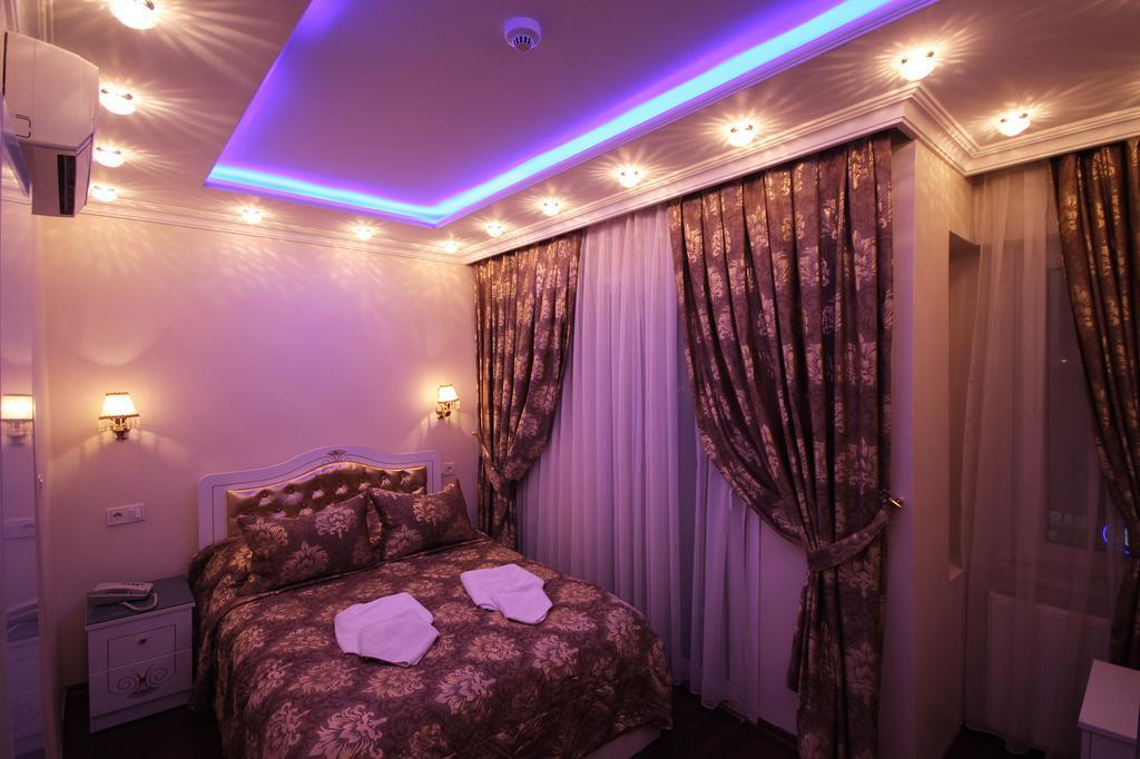Charm Hotel