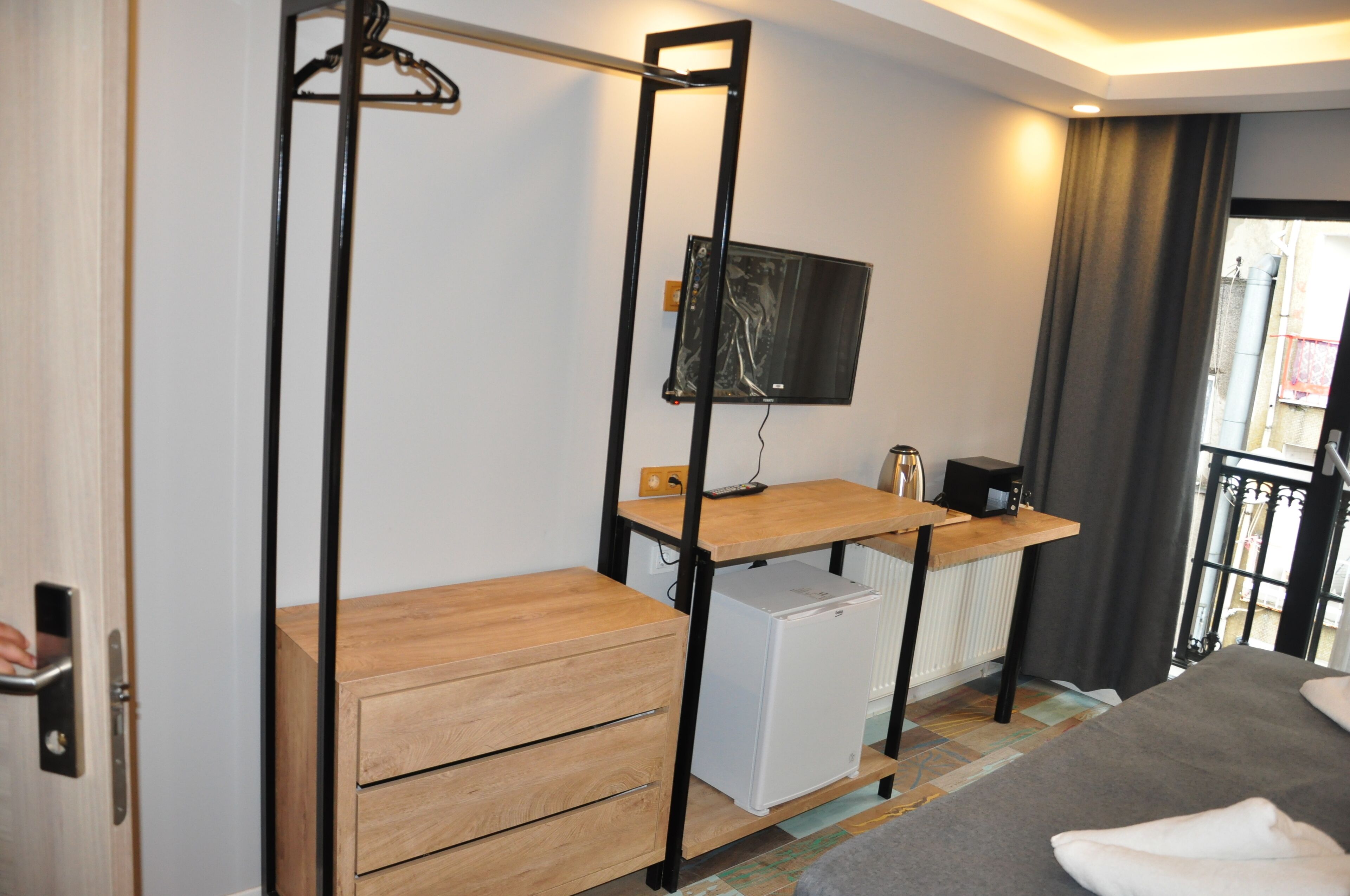 Check In Hotel