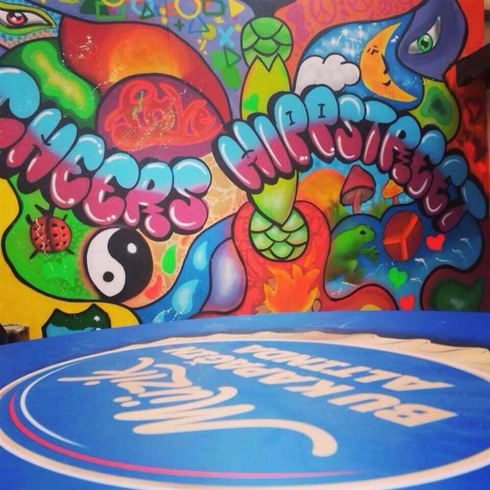 Cheers Midtown Hostel