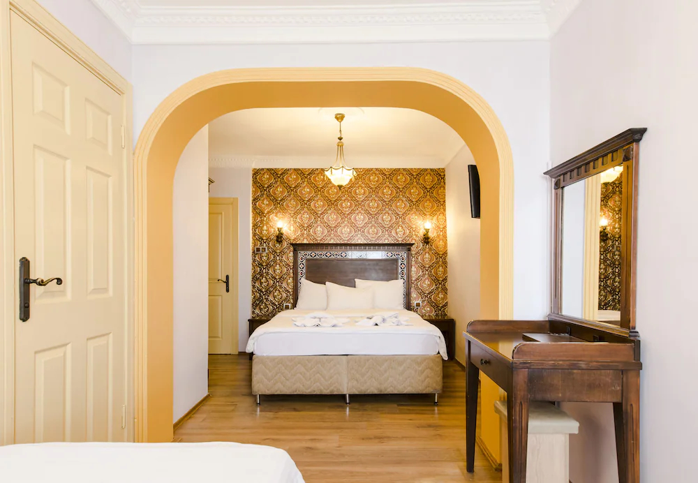 Cheers Vintage Hostel