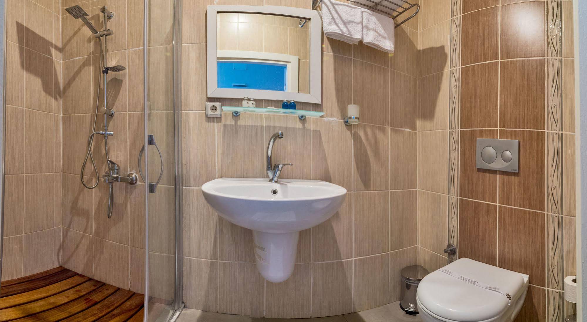 Cirrus Suites Tomtom