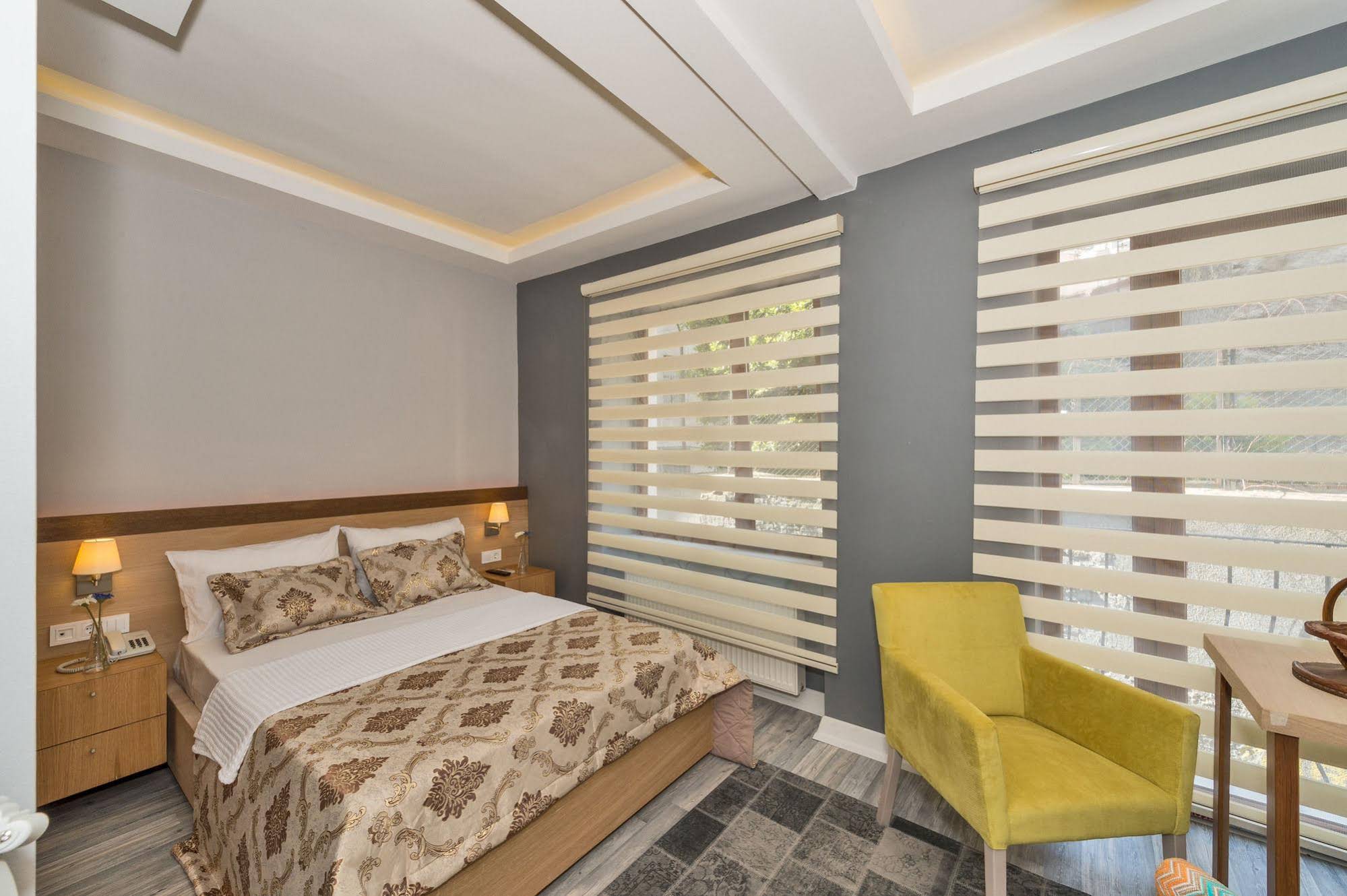 Cirrus Suites Tomtom