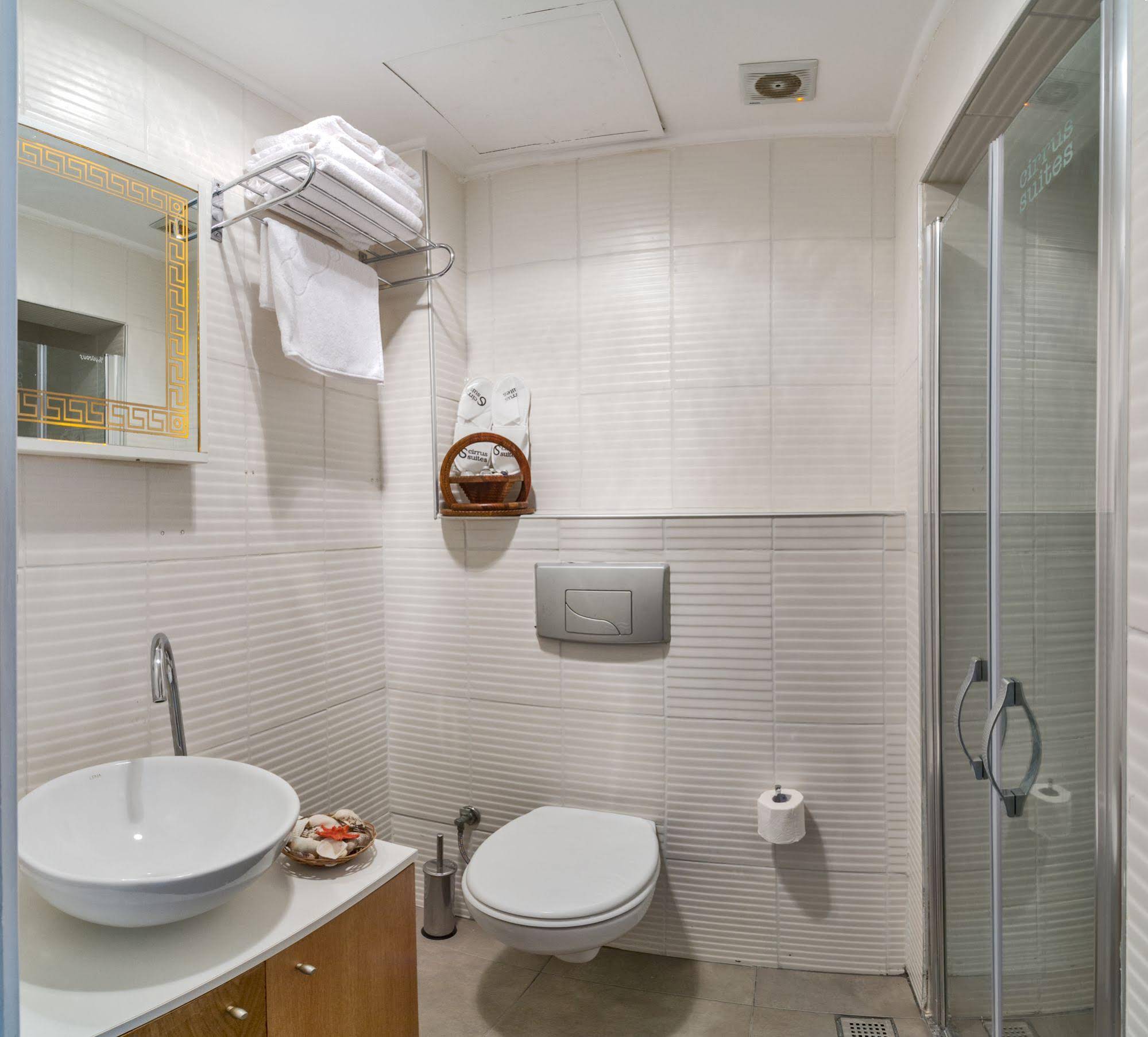 Cirrus Suites Tomtom