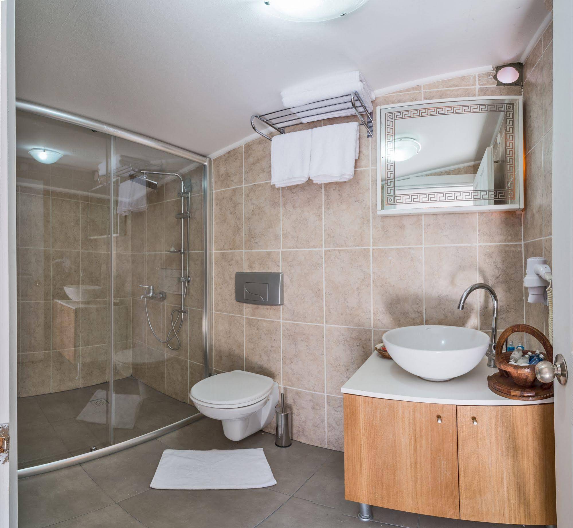 Cirrus Suites Tomtom