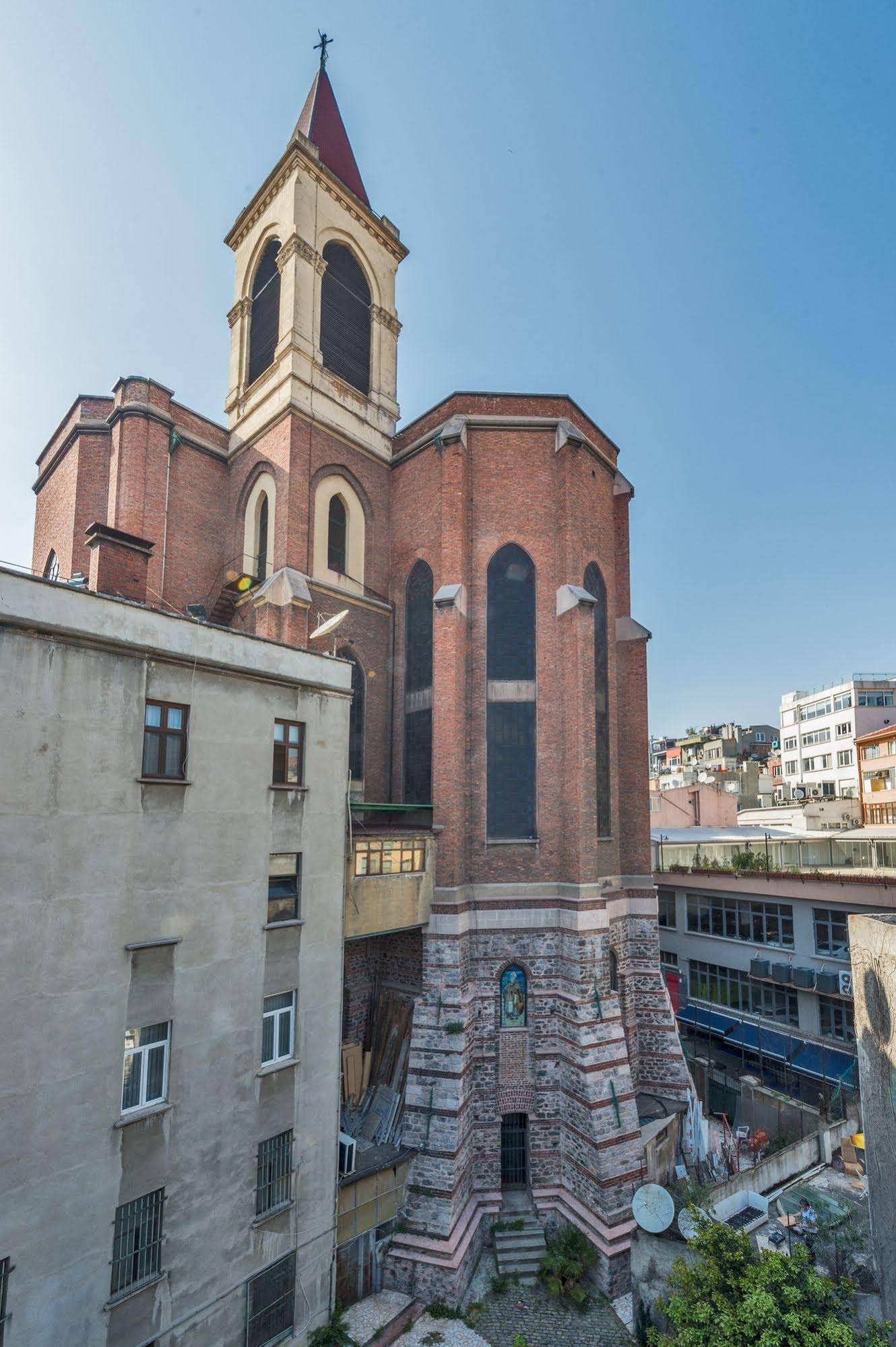 Cirrus Suites Tomtom