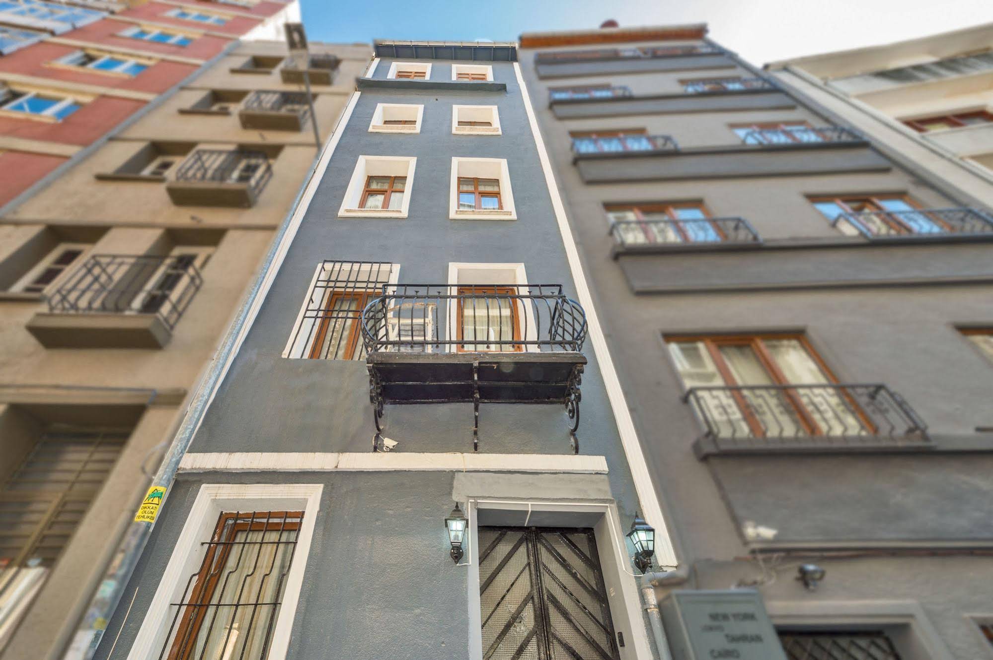 Cirrus Suites Tomtom