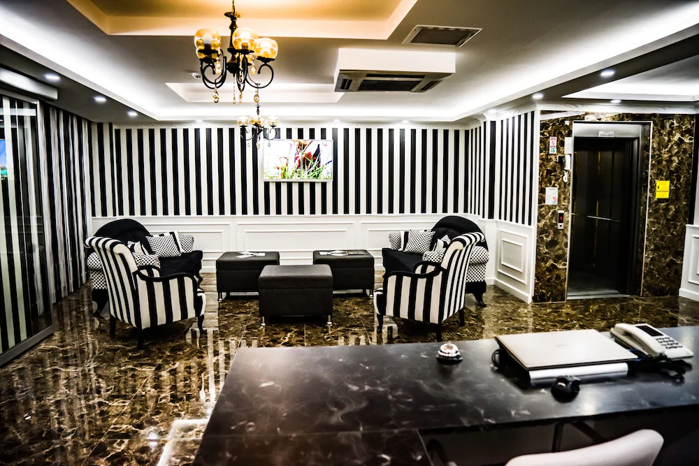 Cnr Inci Hotel