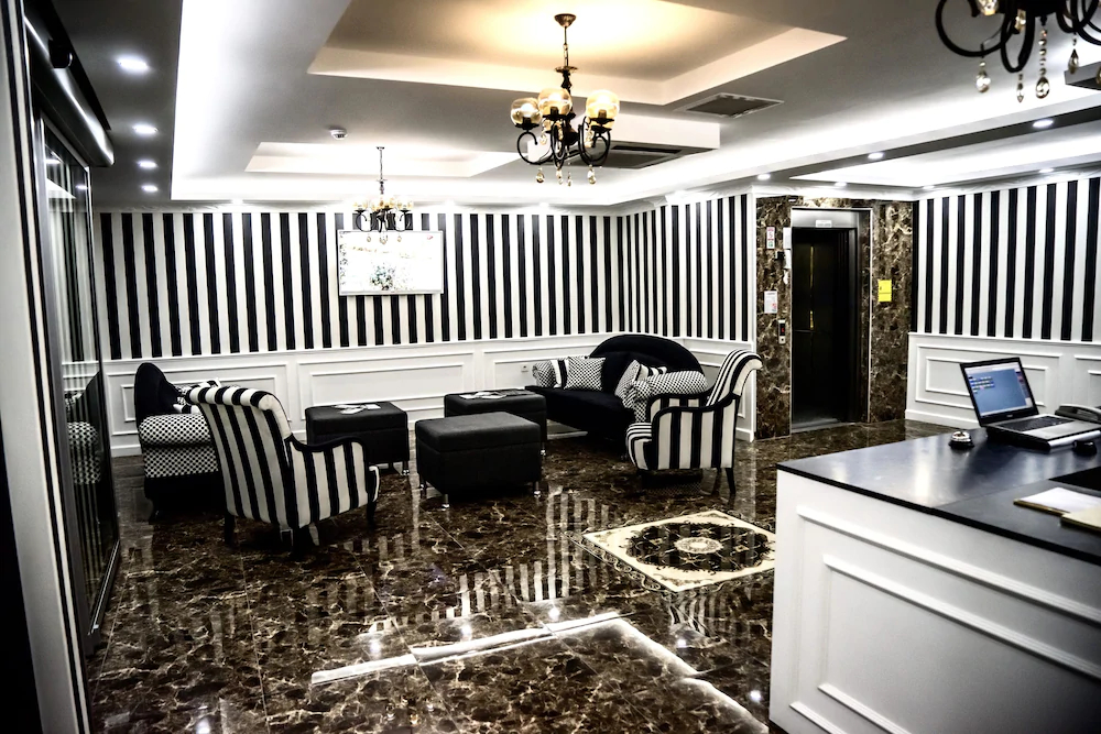 Cnr Inci Hotel