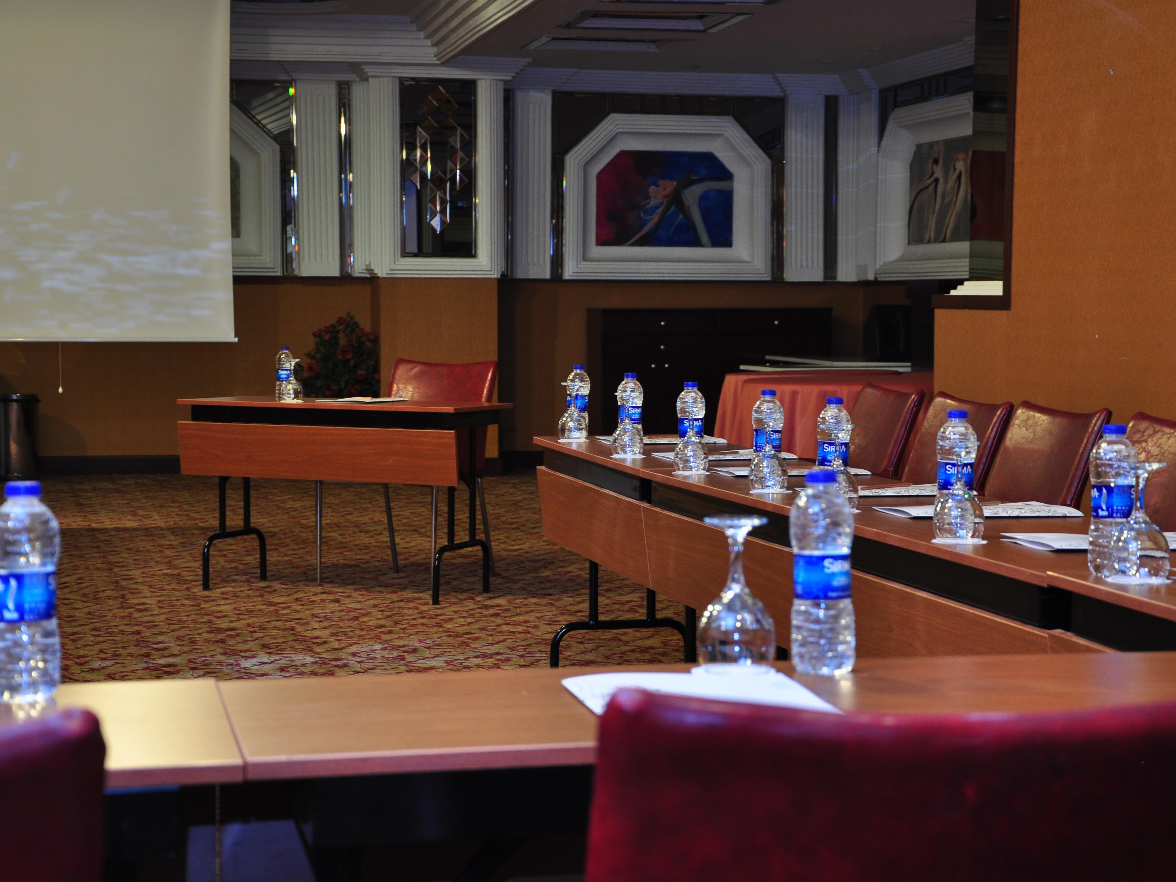 Nova Plaza Crystal Hotel