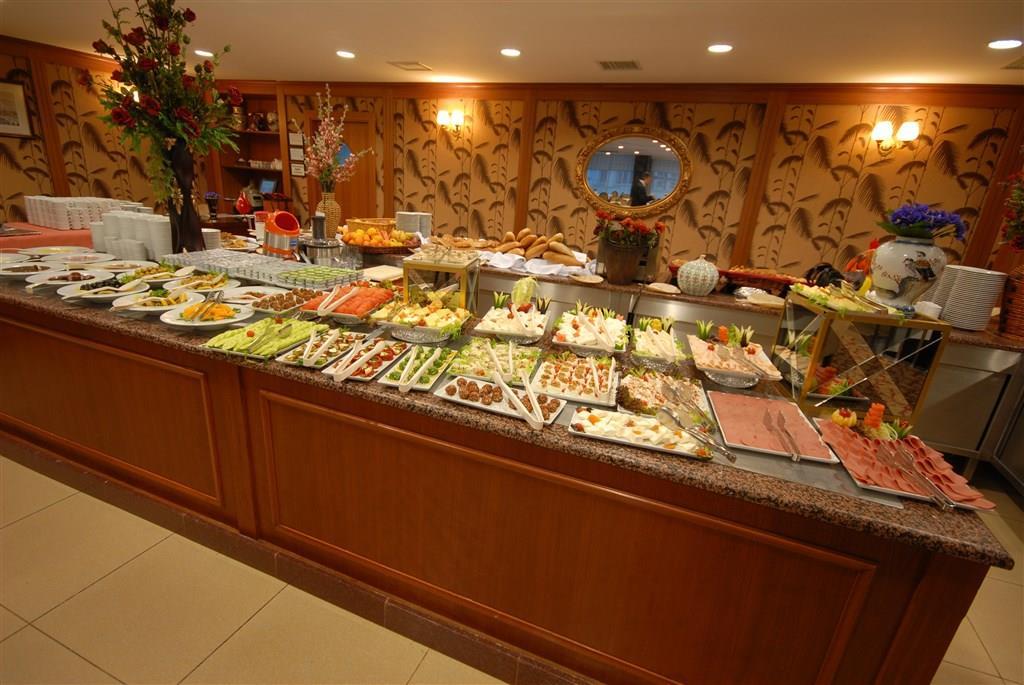 Nova Plaza Crystal Hotel