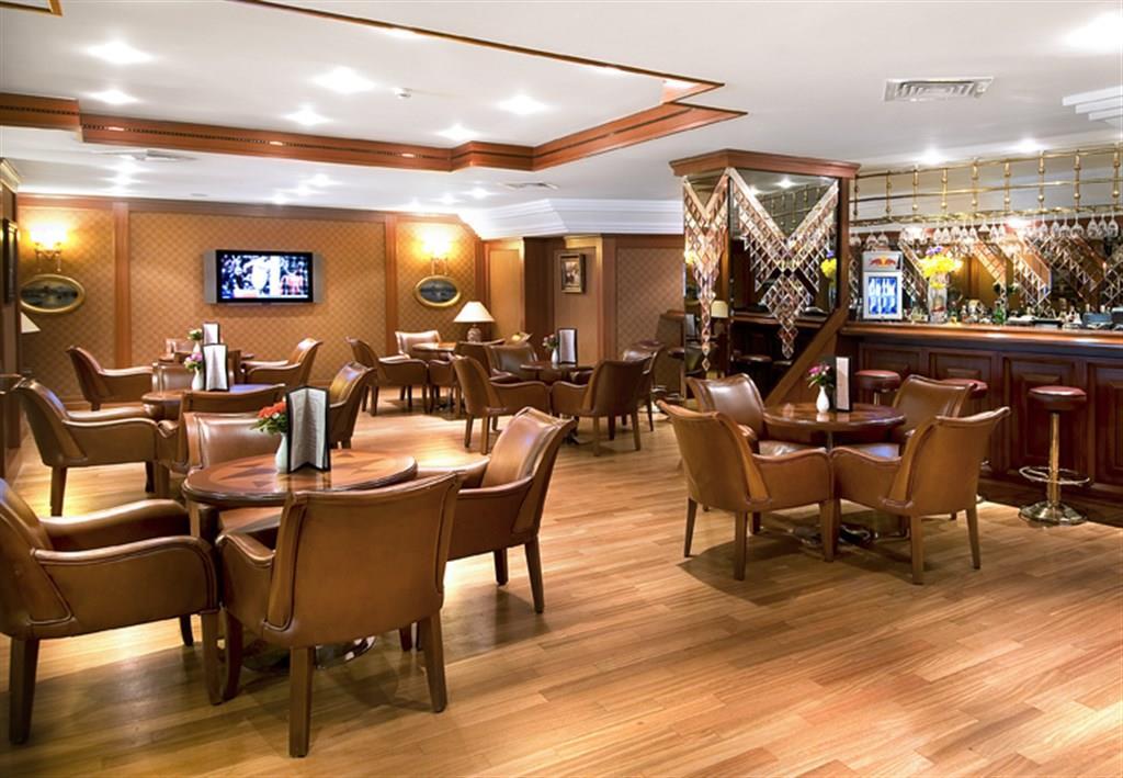 Nova Plaza Crystal Hotel