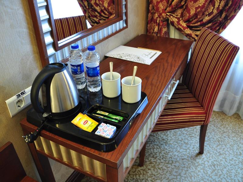 Nova Plaza Crystal Hotel