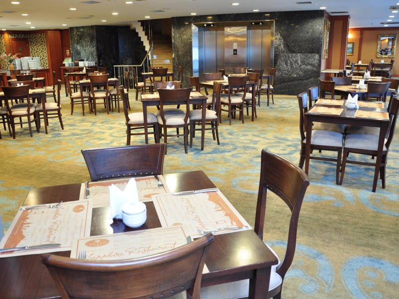 Nova Plaza Crystal Hotel