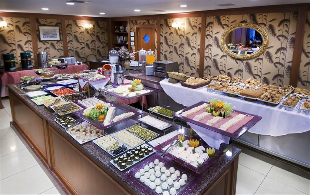 Nova Plaza Crystal Hotel