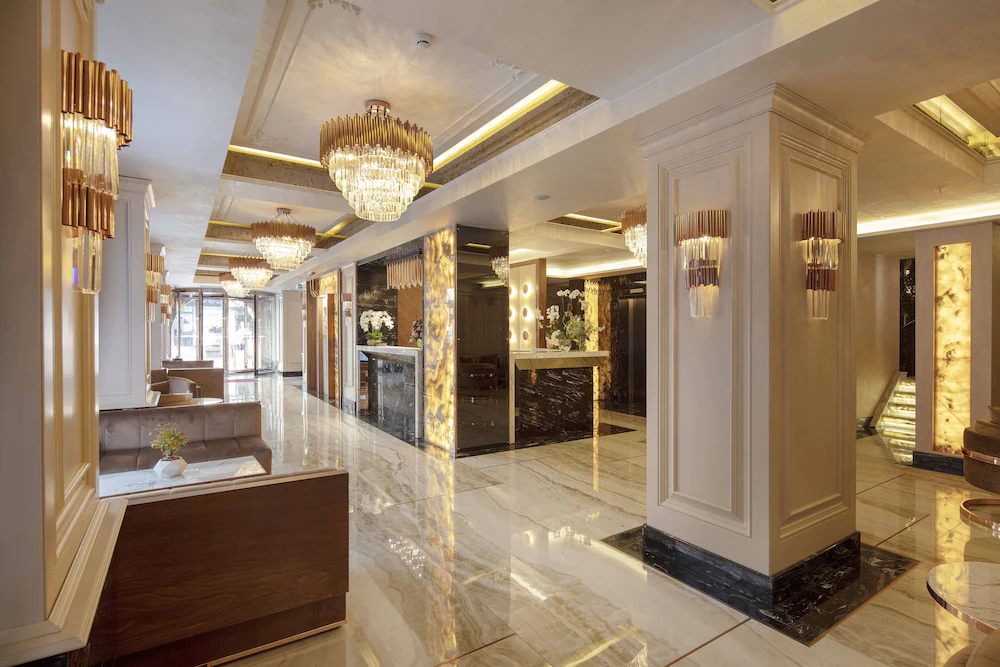 Danis Hotel