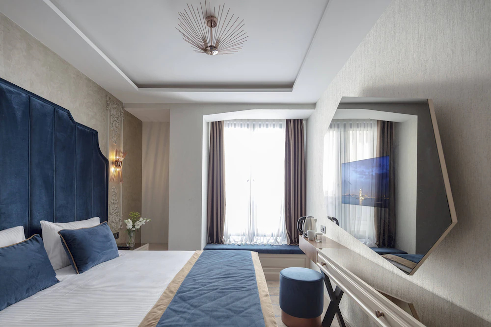 Danis Hotel