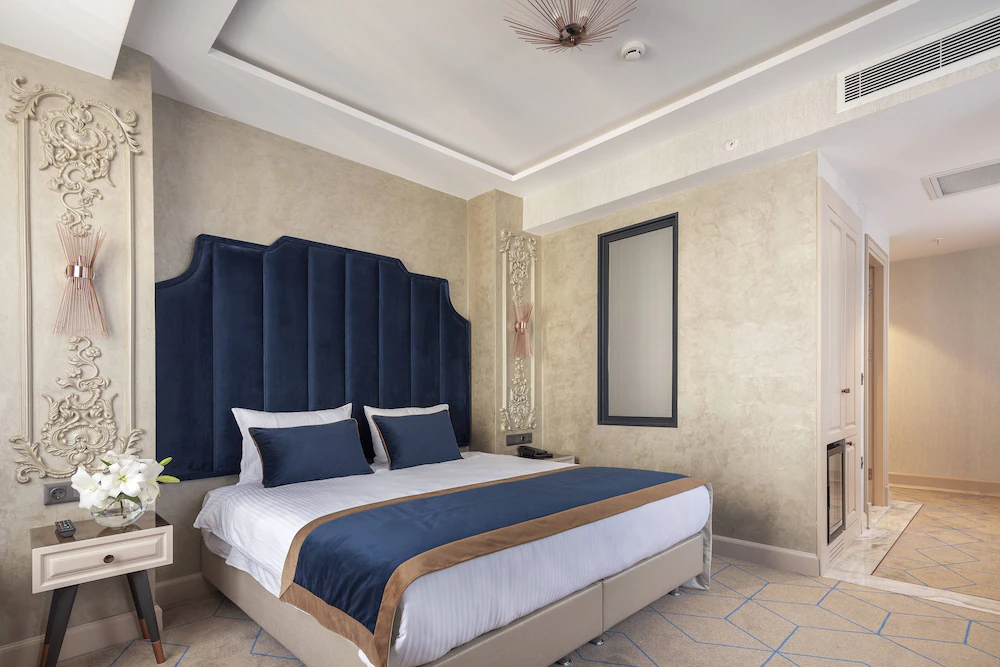 Danis Hotel