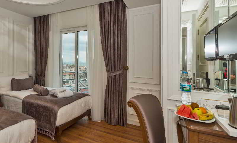 Darkmen Boutique Hotel