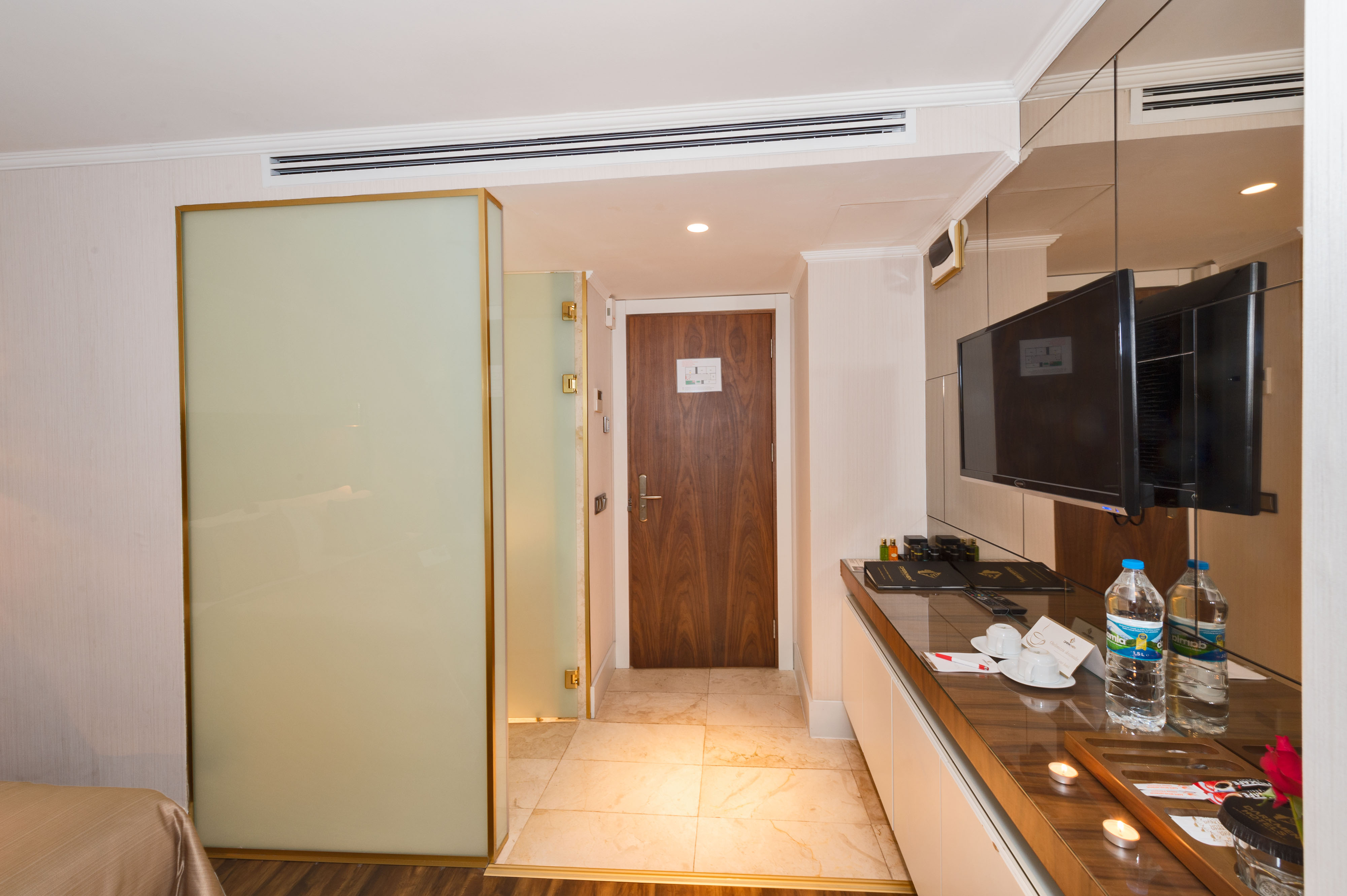 Darkmen Boutique Hotel