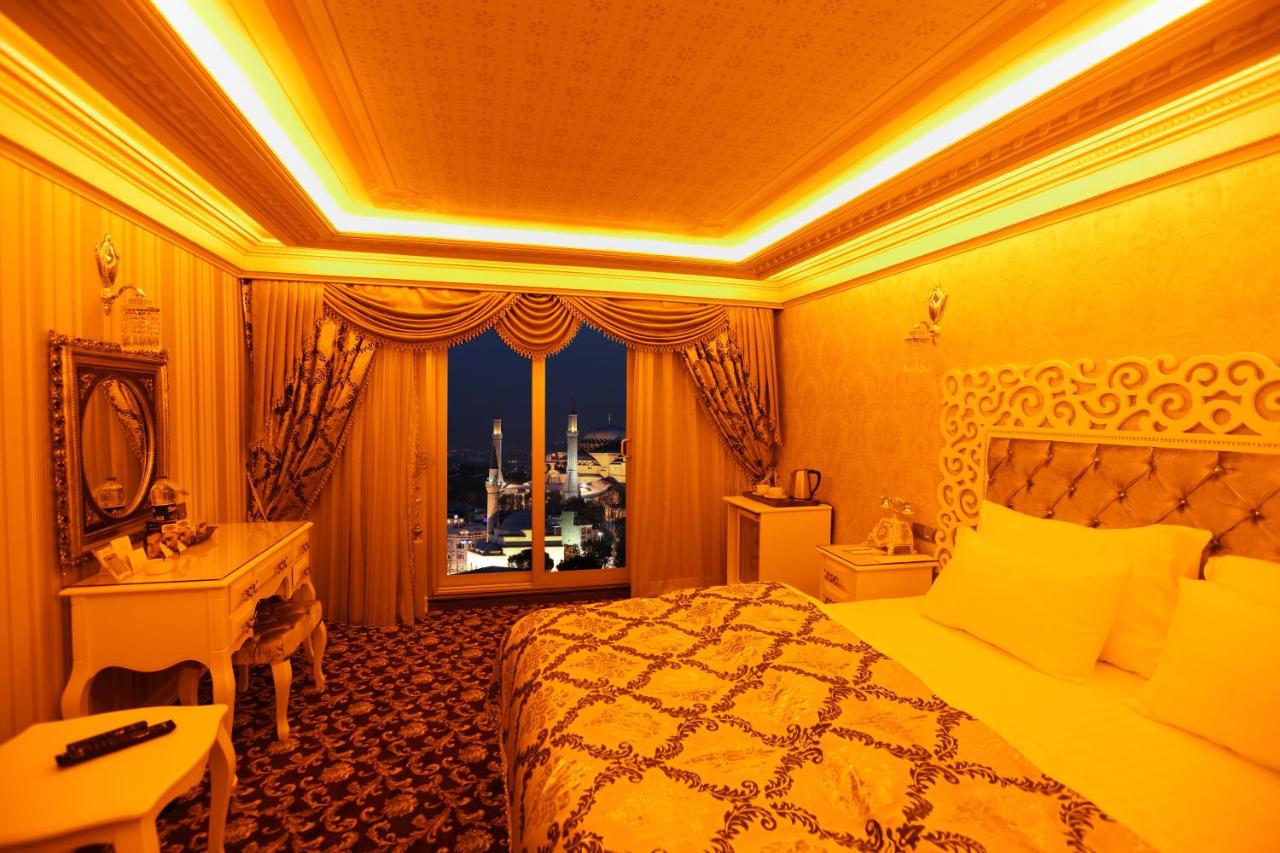 Deluxe Golden Horn