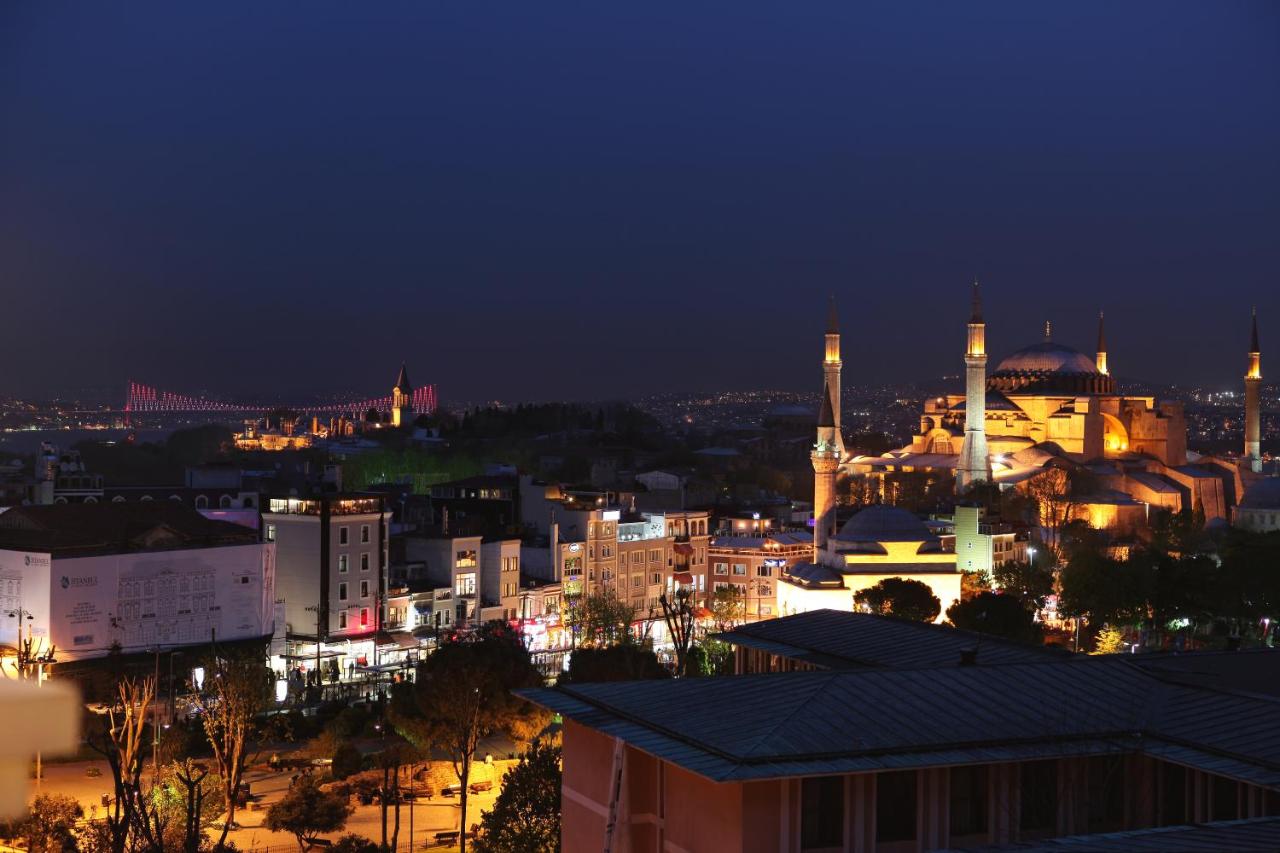 Deluxe Golden Horn
