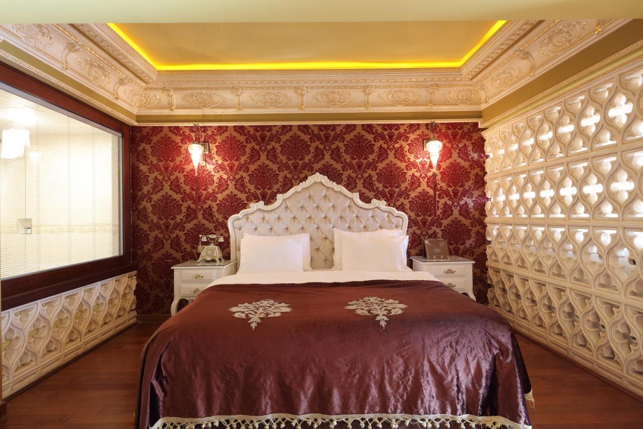 Deluxe Golden Horn