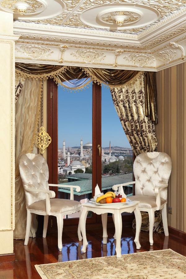 Deluxe Golden Horn