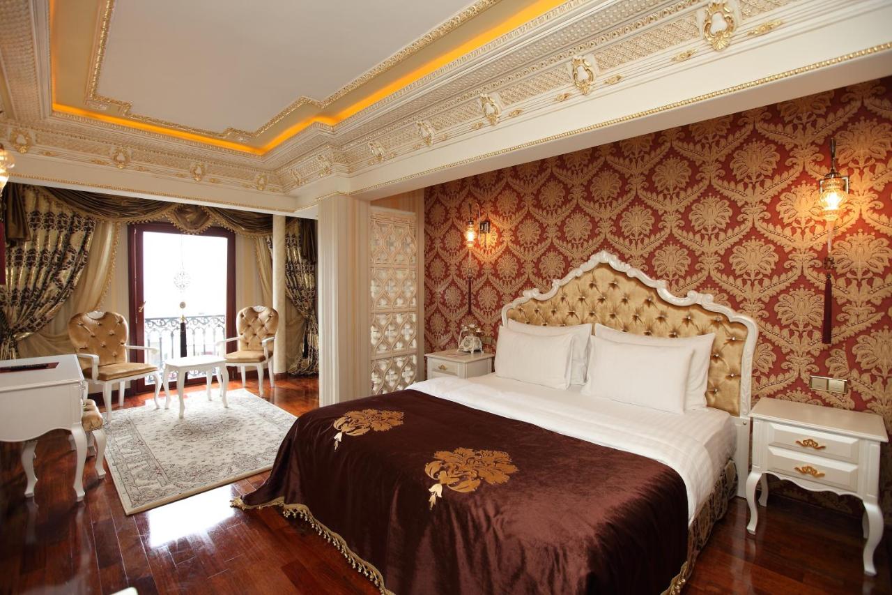 Deluxe Golden Horn