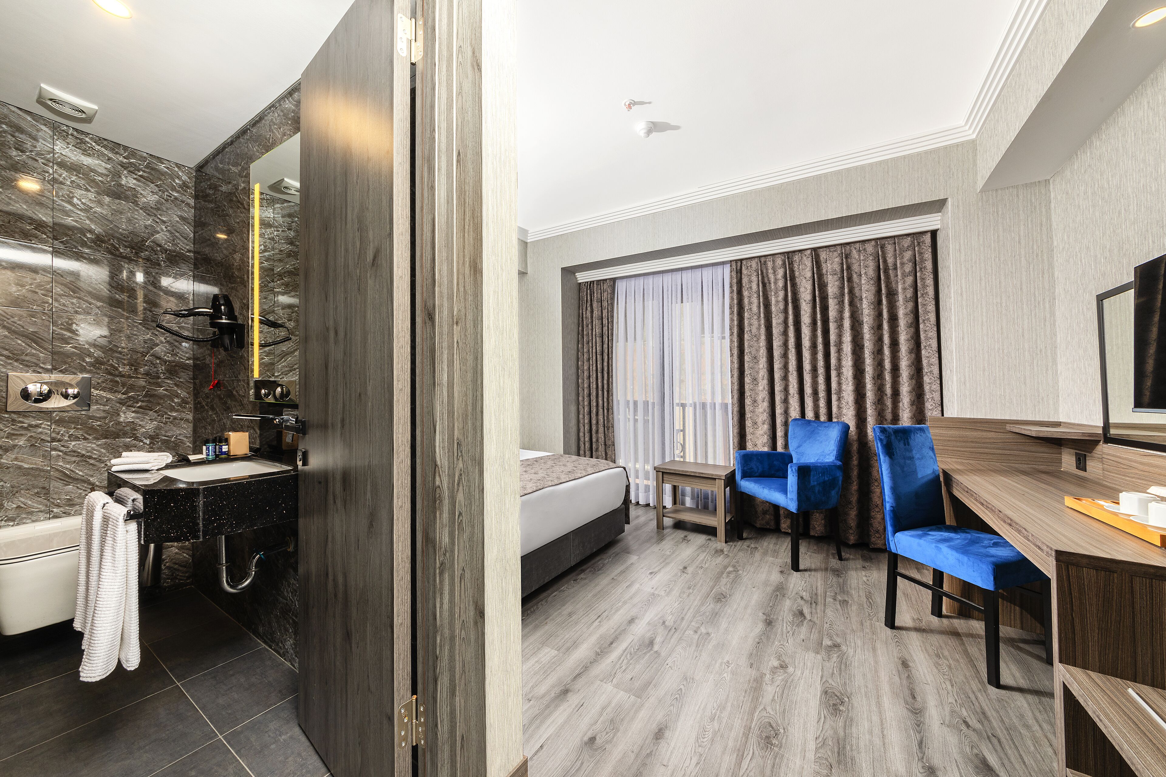 Demiray Hotel