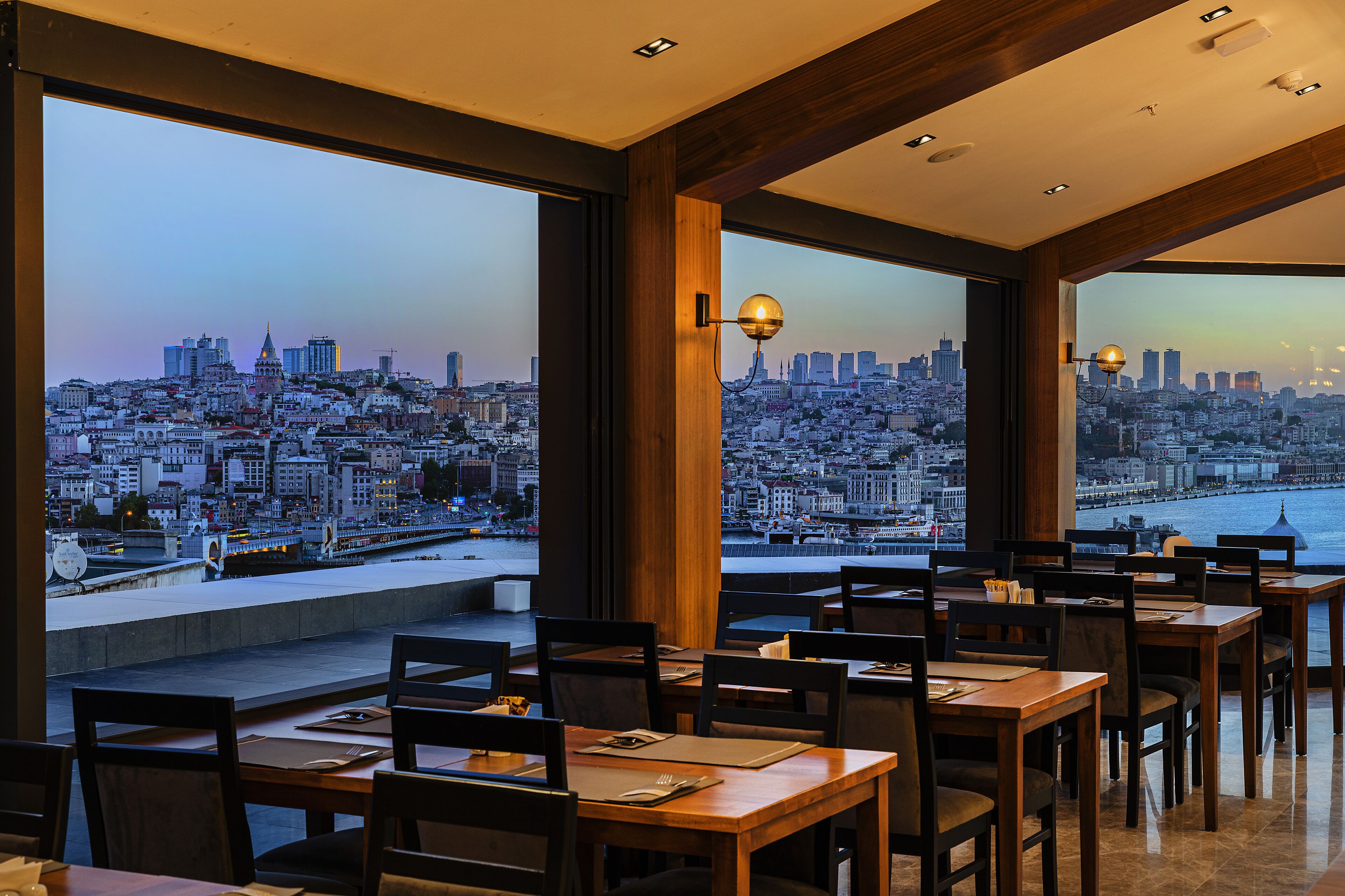 Demiray Hotel