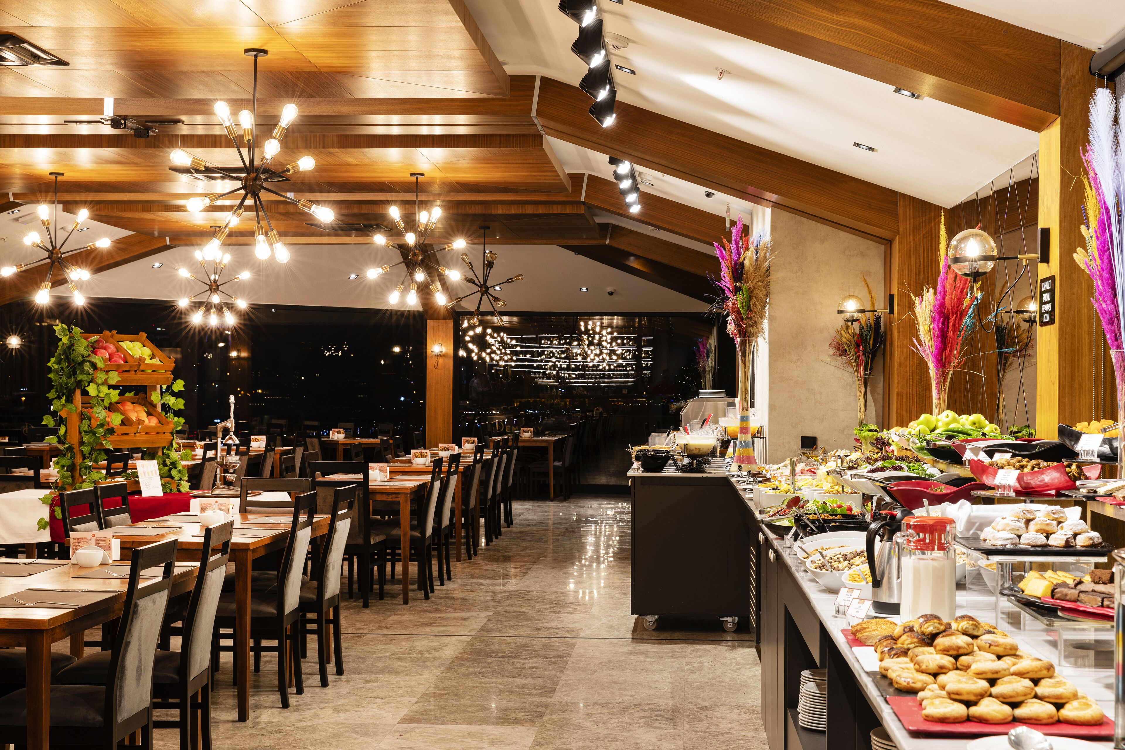 Demiray Hotel