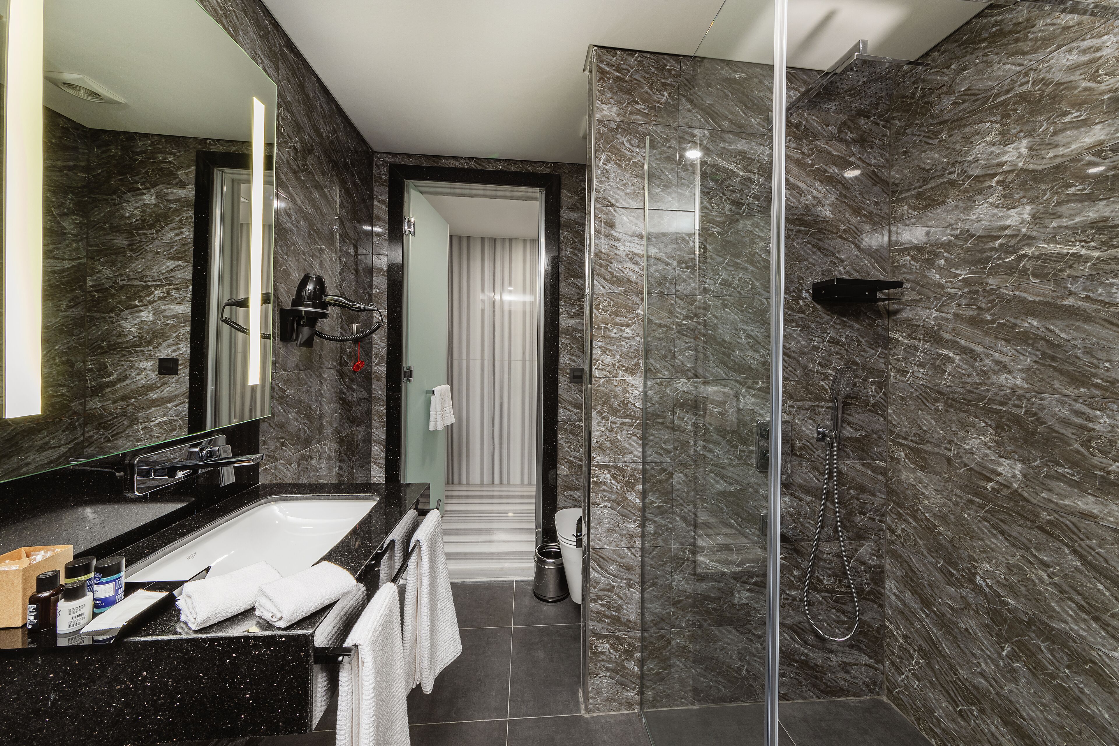Demiray Hotel