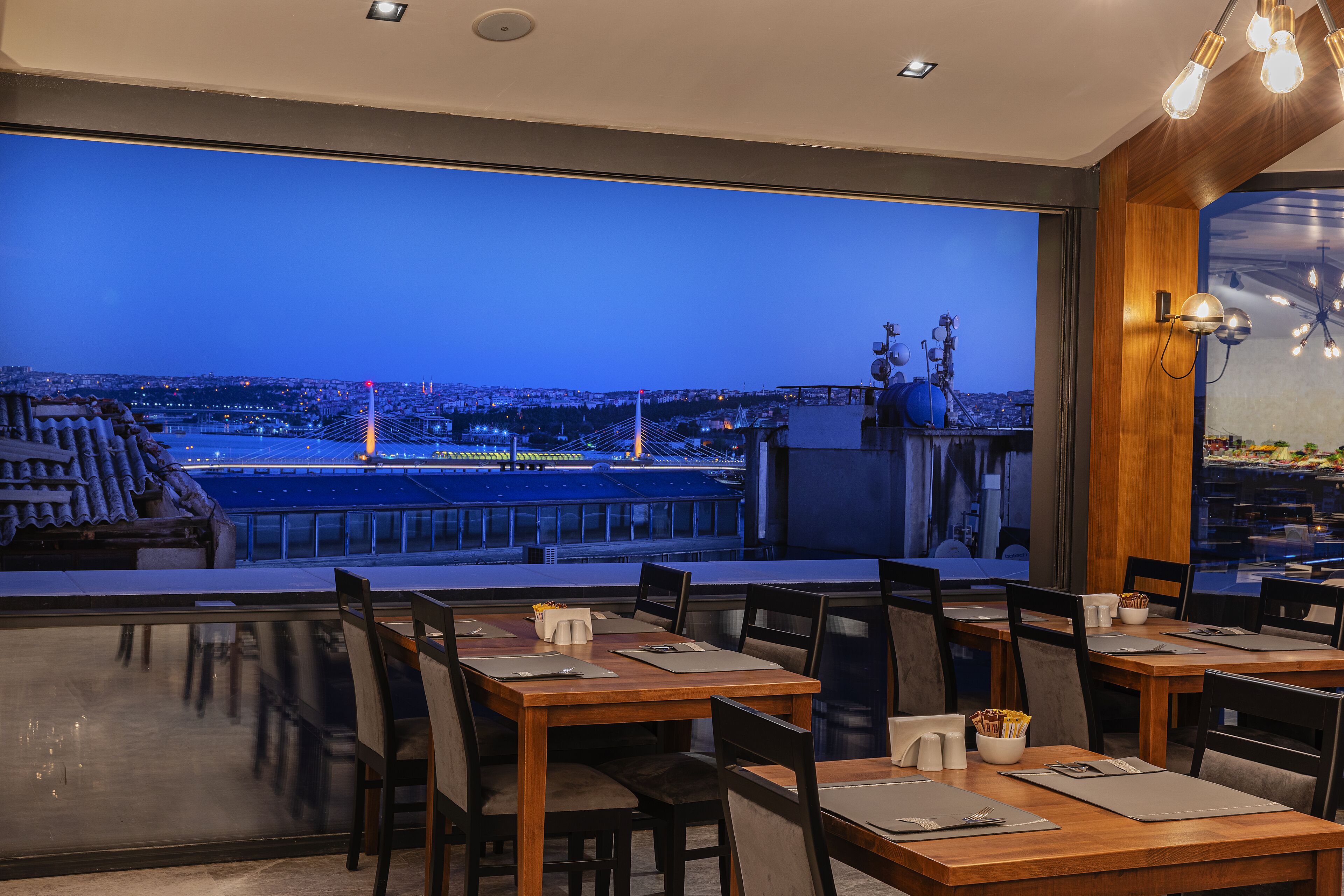 Demiray Hotel