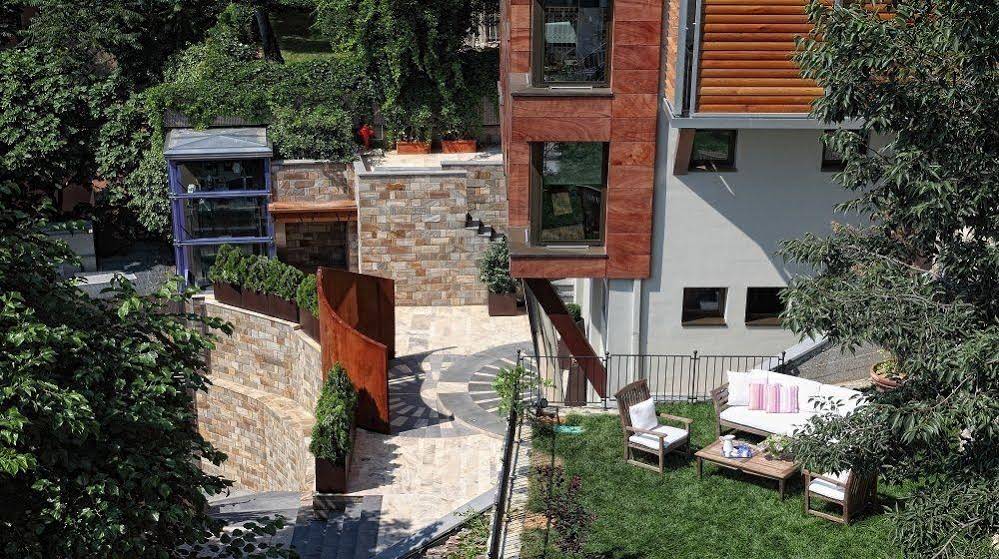 Deris Bosphorus Lodge