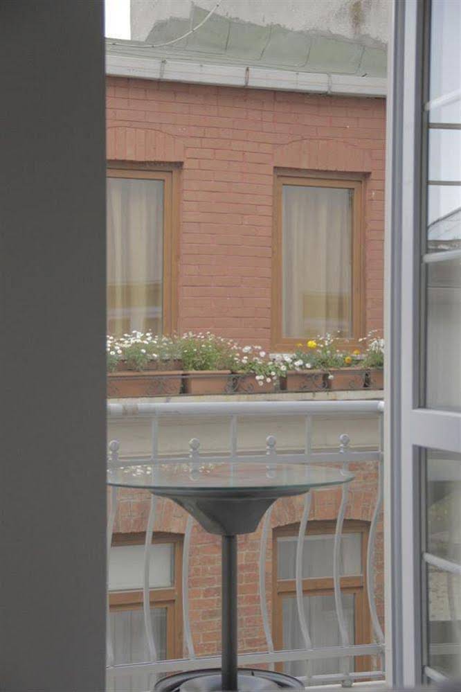 Dolmus Hotel