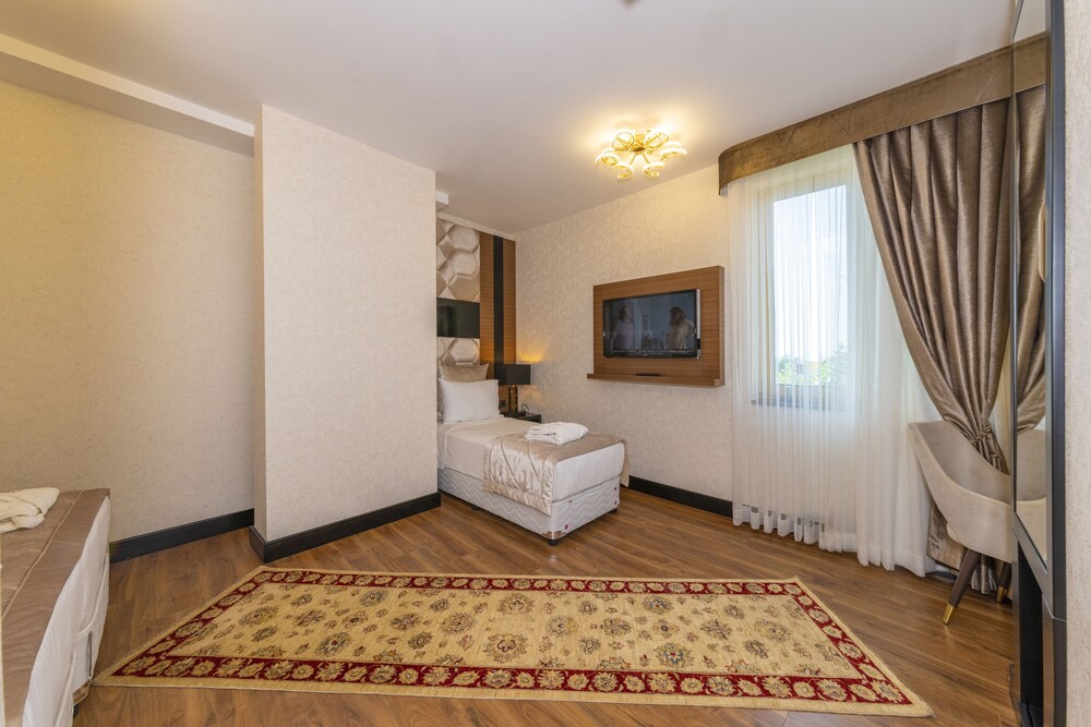 Eastanbul Suite