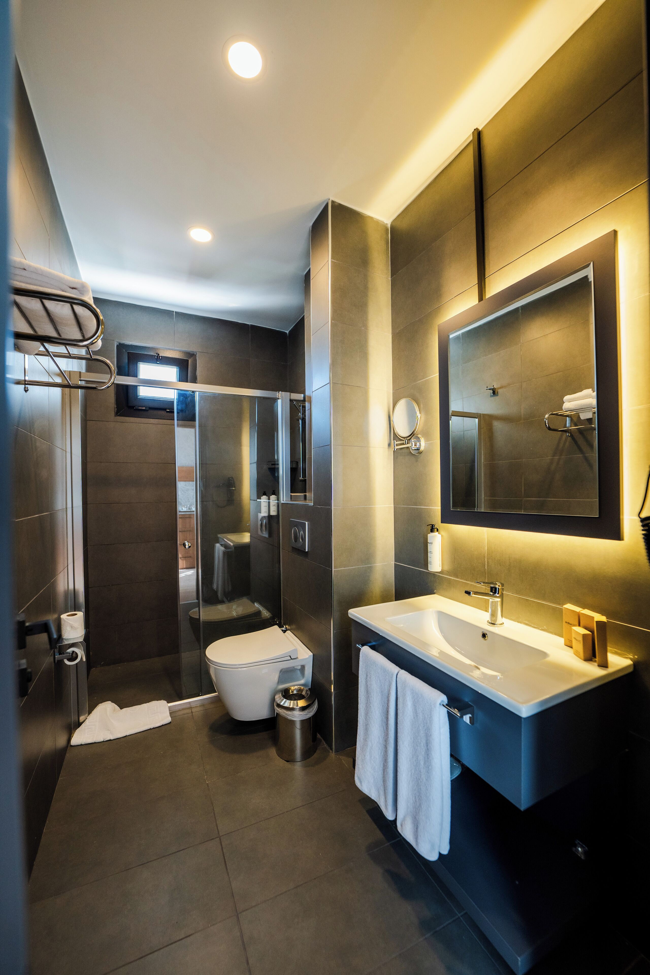 Educity Suit & Hotels