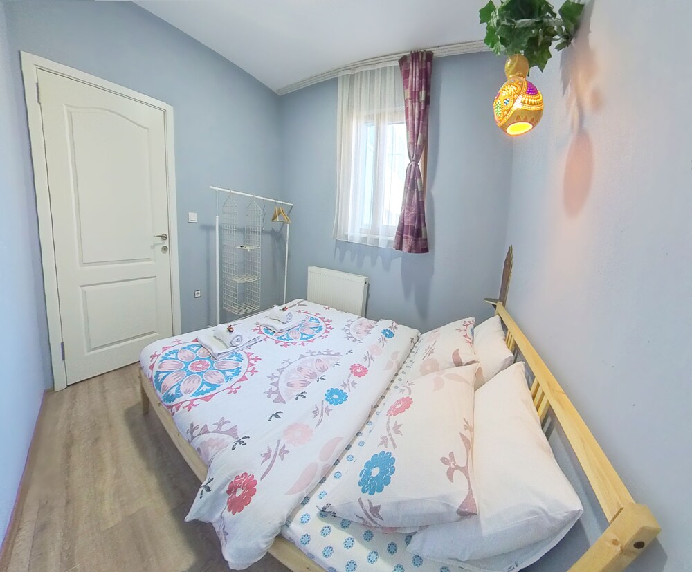 Elele Boutique Apart