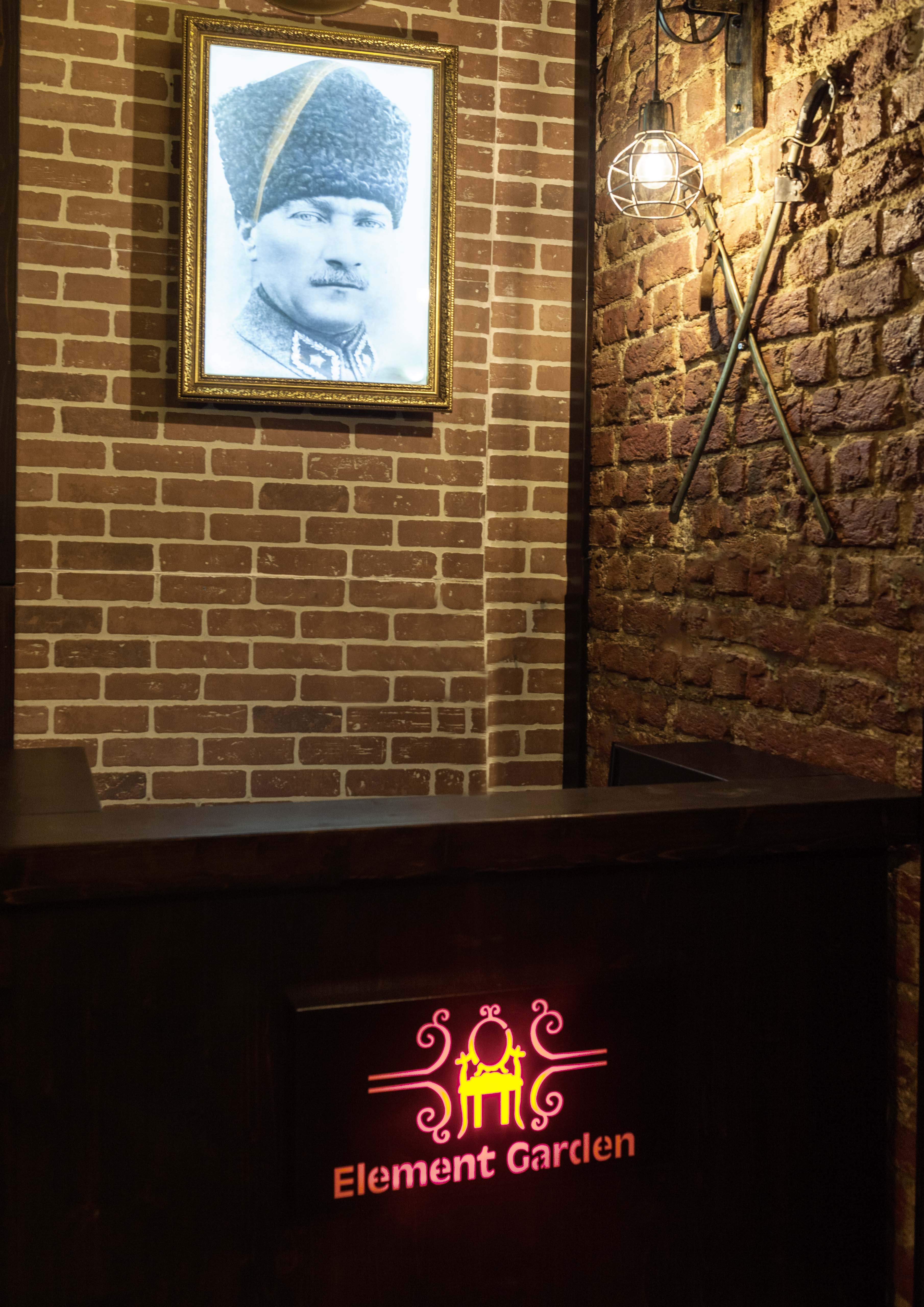 Element Garden Hotel