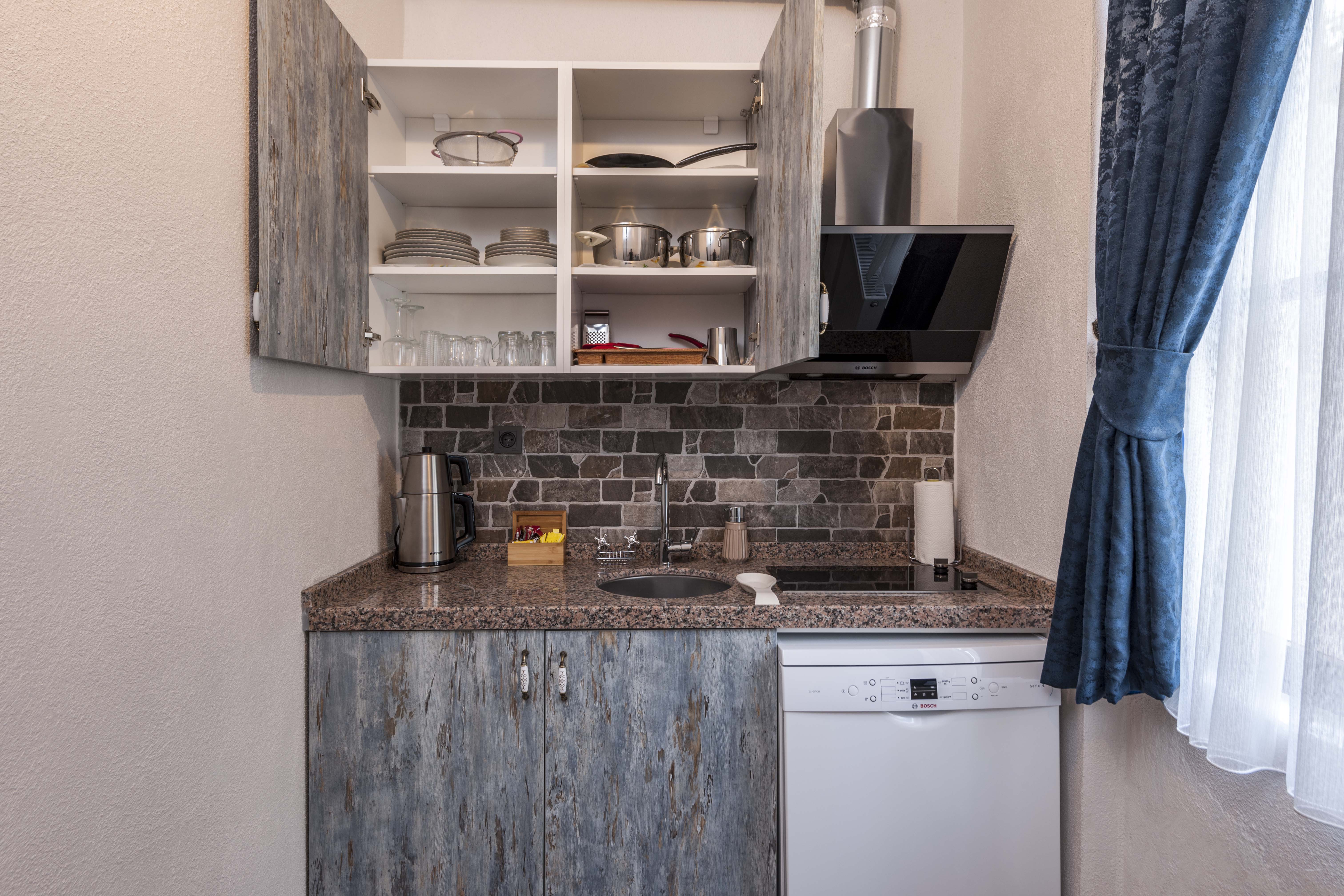 Element Garden Hotel