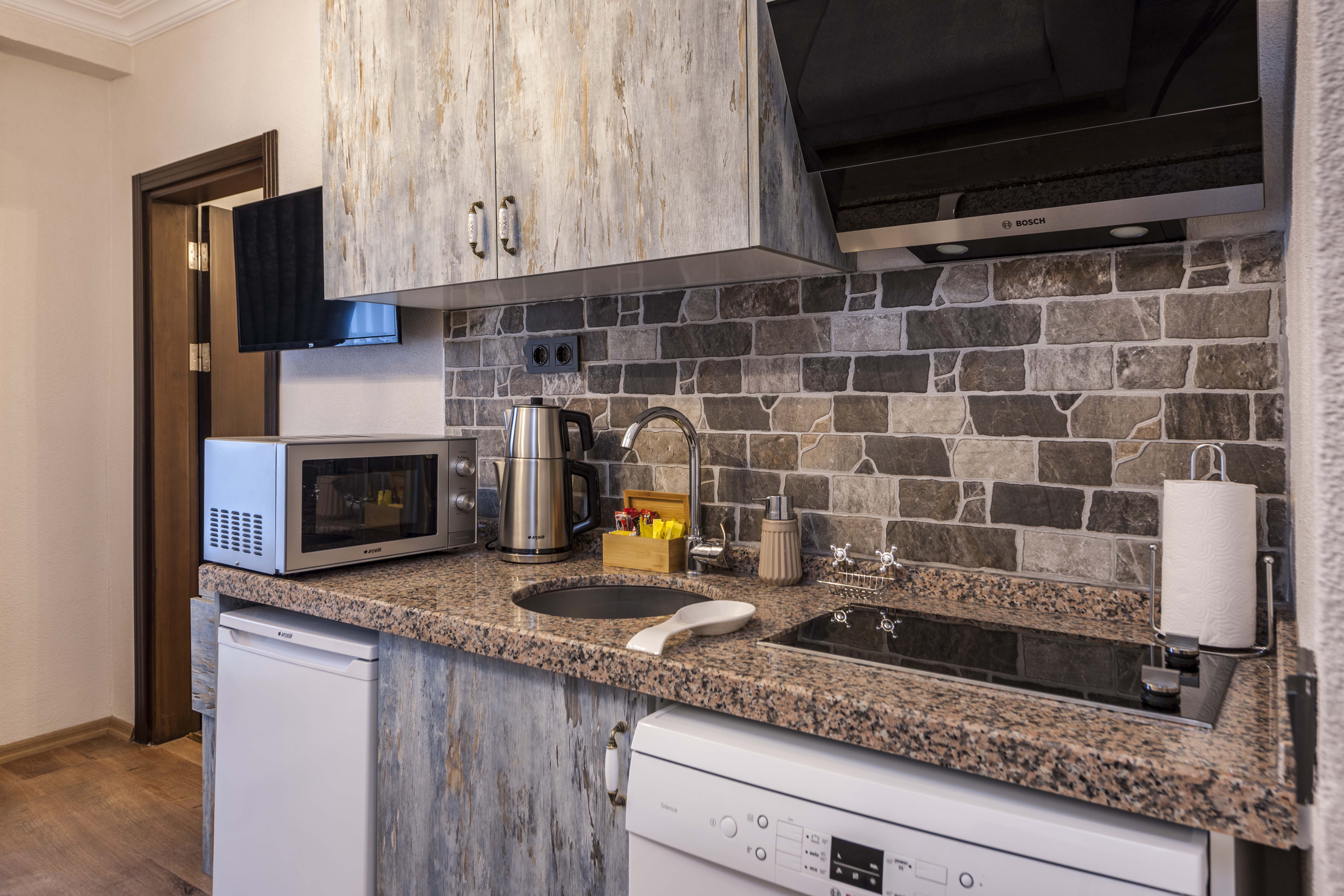 Element Garden Hotel