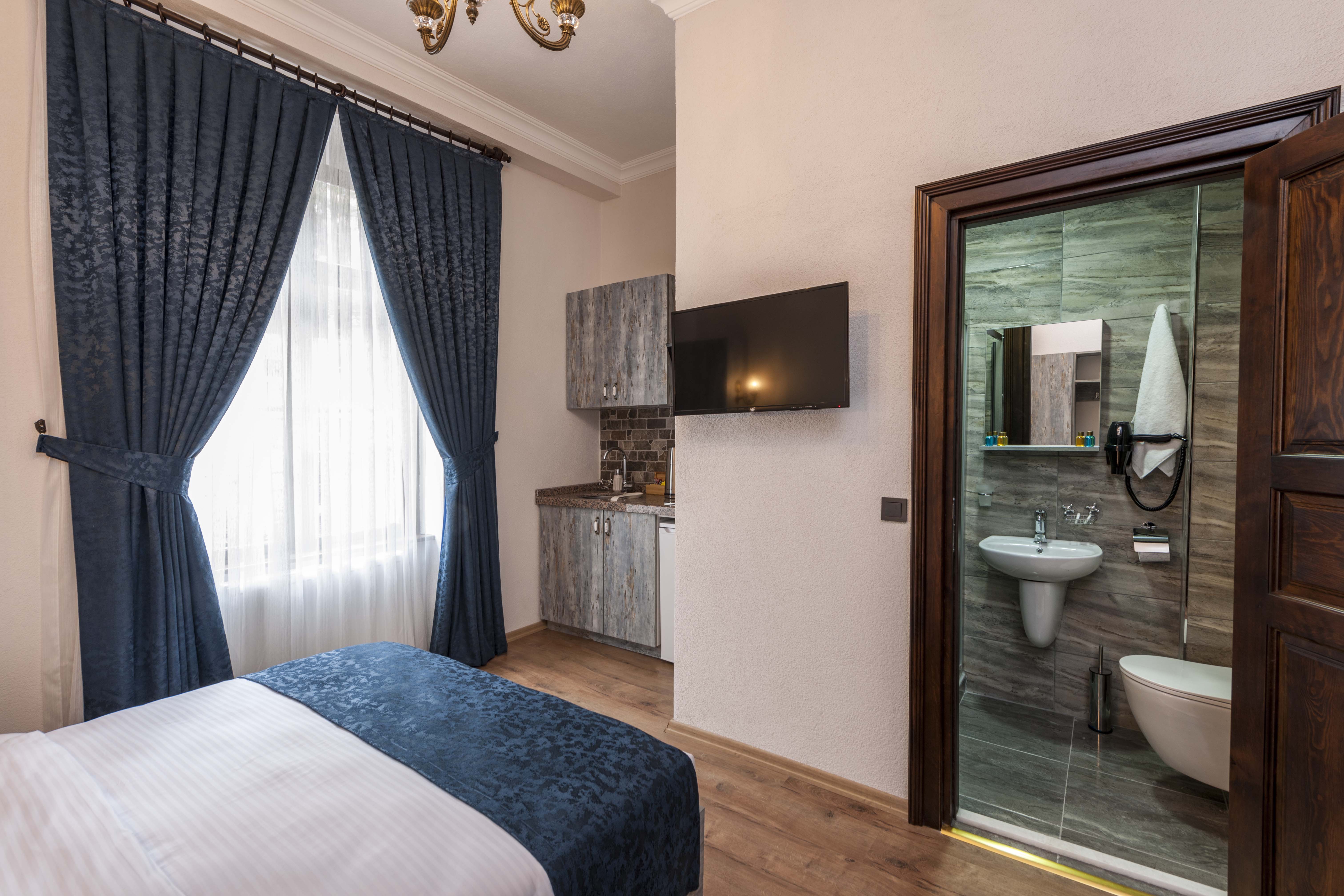 Element Garden Hotel