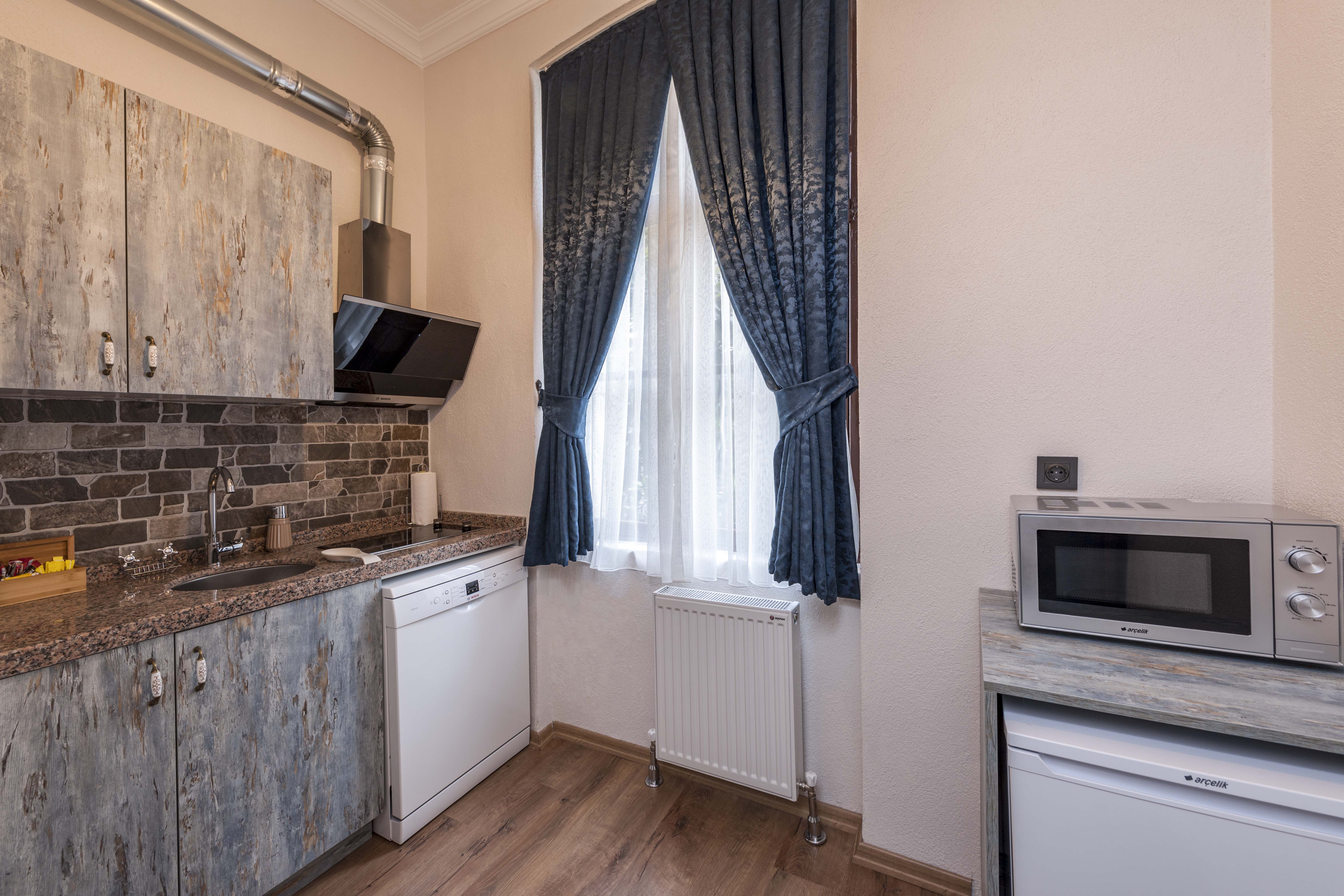 Element Garden Hotel