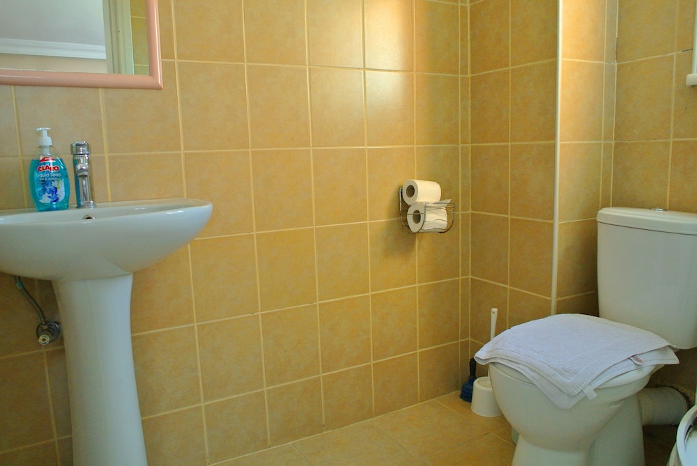 Emirhan Guest House