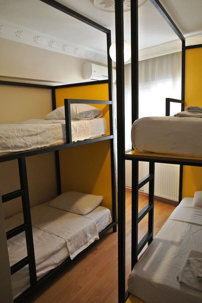 Emirhan Guest House