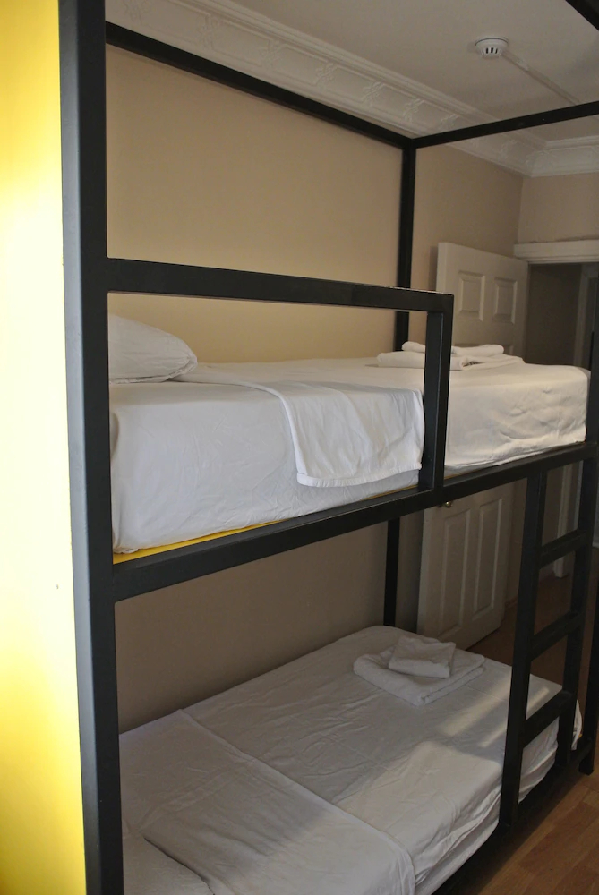 Emirhan Guest House