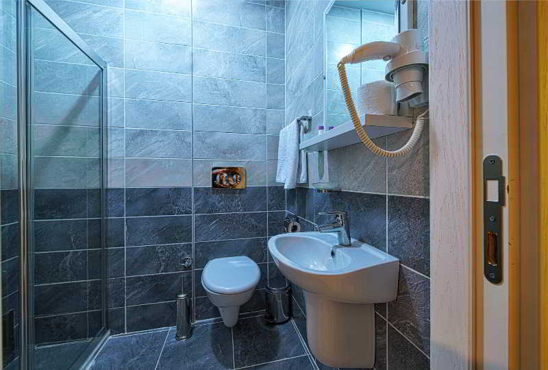 Emirtimes Otel Kadiköy